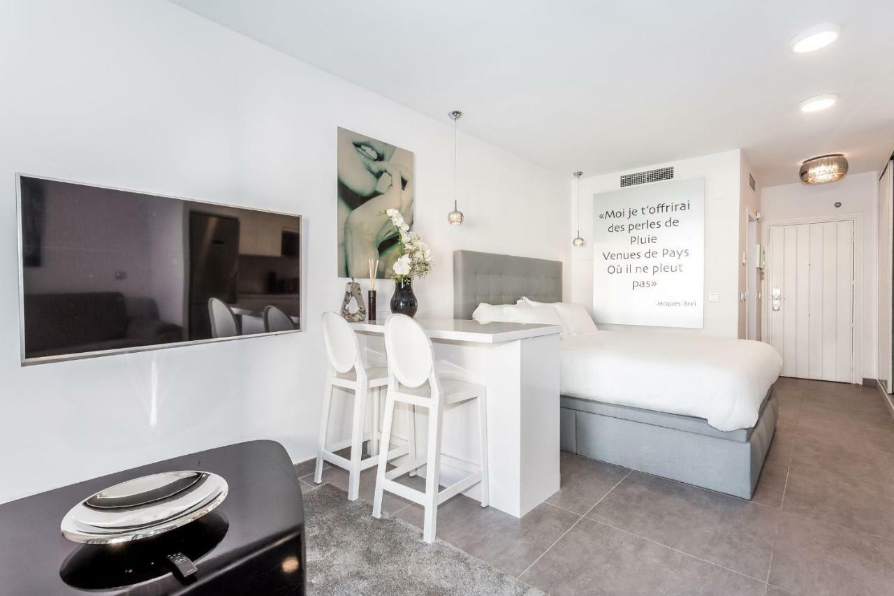 By Riva - Outstanding, Contemporary Studio In Puerto Banus Gardens Marbella Exteriör bild